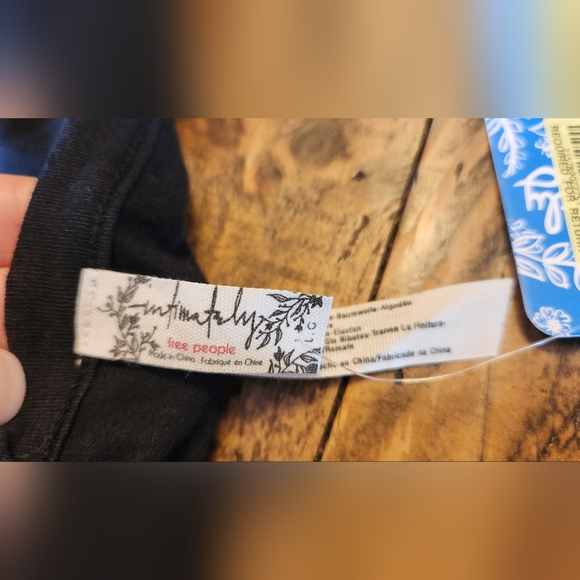 Free People Intimately Yours Black Scoop Neck Long Sleeve Body Suit Size Large - Picture 9 of 9